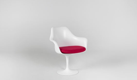 White Saarinen Tulip Chair