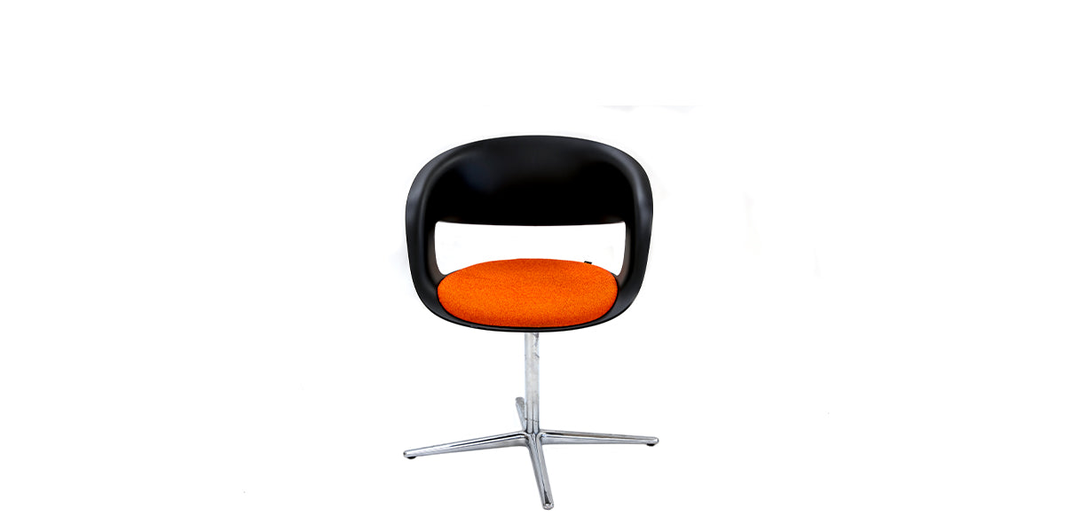 Knoll Saarinen Arm Chair