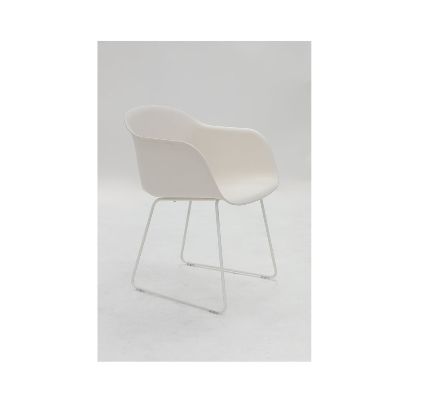 Muuto Fiber Armchair - White