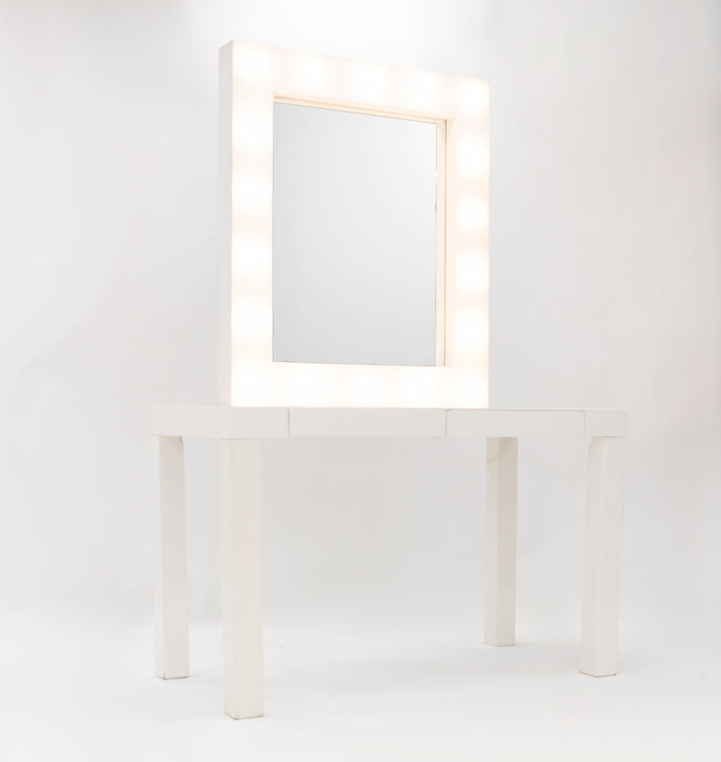 40"H White Makeup Mirror