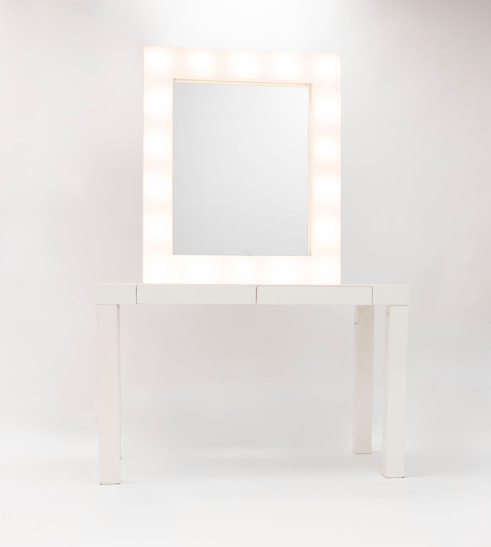 40"H White Makeup Mirror