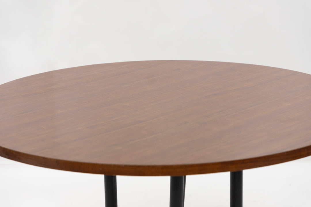 60" Round Conference Table - Walnut